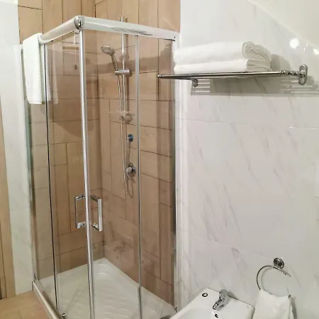 Le Del Cavaliere * Neapol